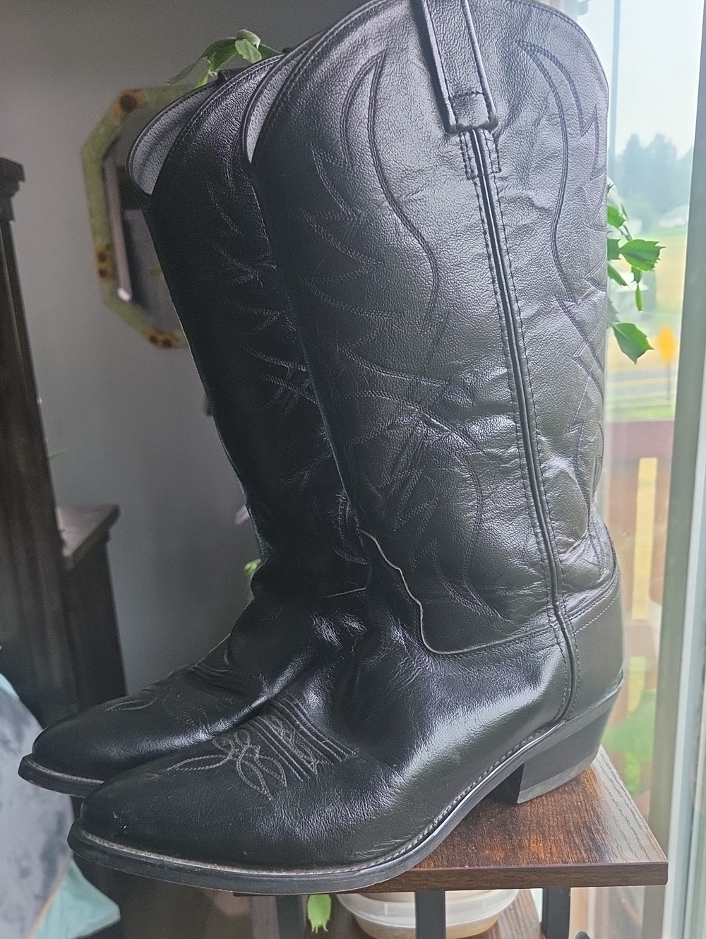 Classic Black Men's Western Boots - Unbranded